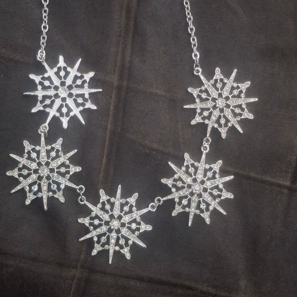 Snowflake Rhinestone Necklace - Picture 2 of 5